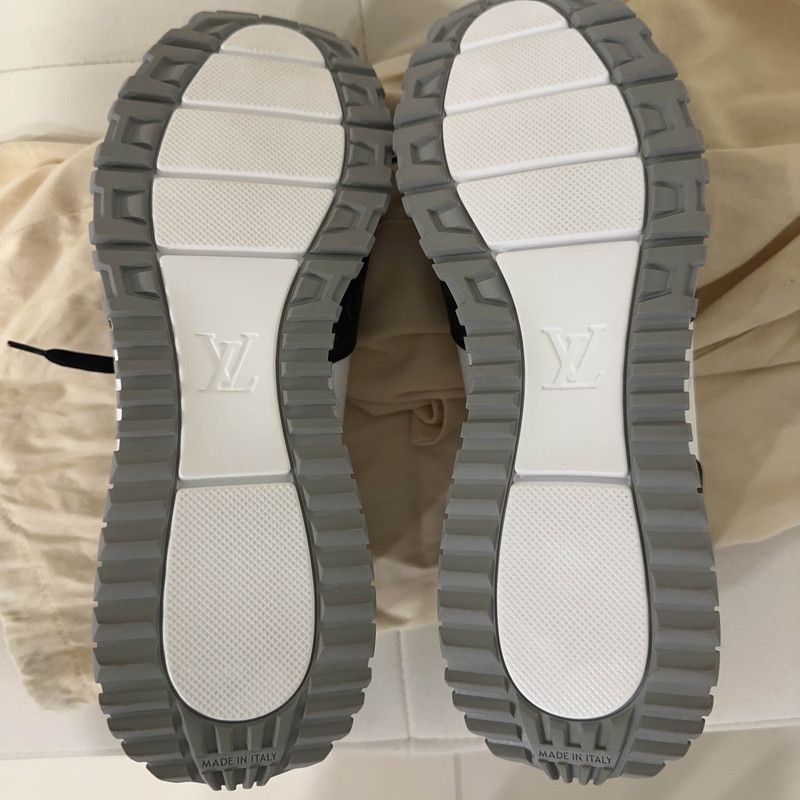 Louis Vuitton Louis Vuitton Run Away Low-Top Sneakers for Men 0079 Size US 8 / EU 41 - 4 Thumbnail