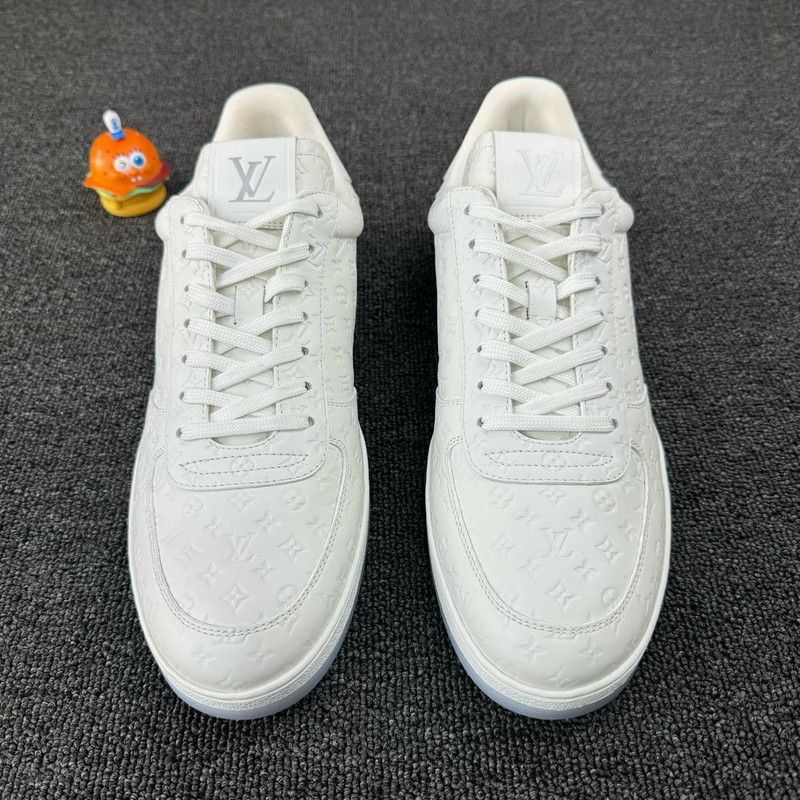 Louis Vuitton Louis Vuitton Rivoli White Leather Low-Top Sneakers 0079 Size US 11 / EU 44 - 2 Thumbnail