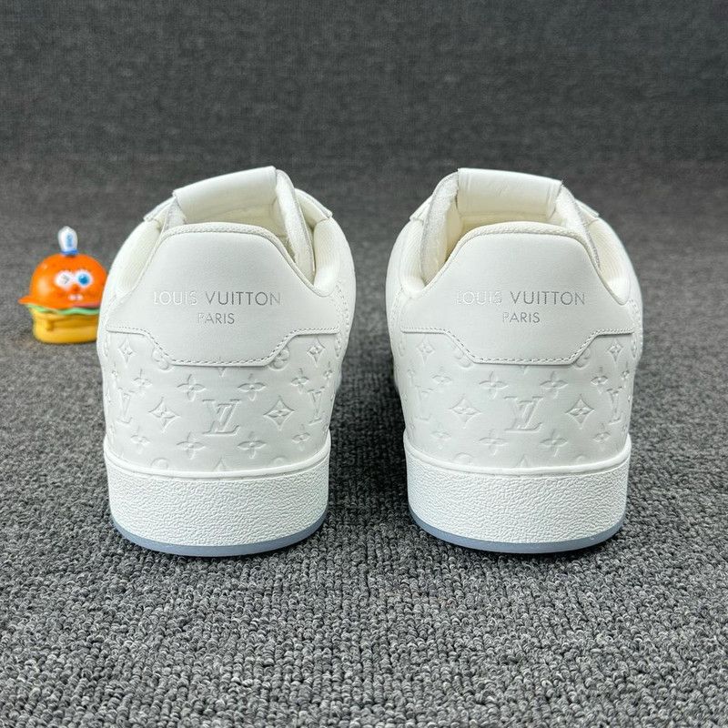 Louis Vuitton Louis Vuitton Rivoli White Leather Low-Top Sneakers 0079 Size US 11 / EU 44 - 3 Thumbnail