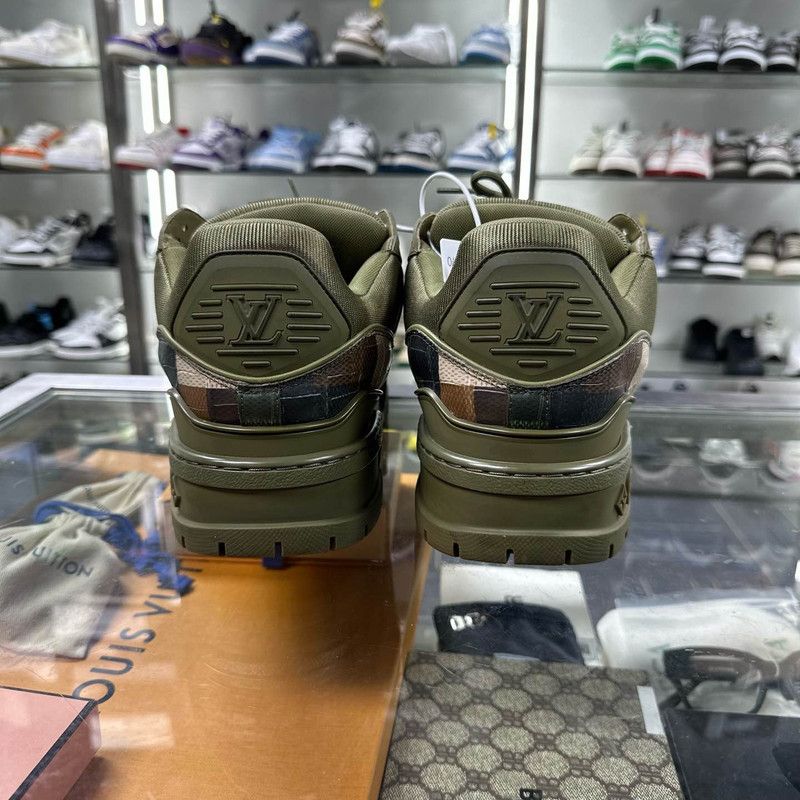 Louis Vuitton Louis Vuitton Trainer Maxi Leather Sneakers 0079 Size US 9 / EU 42 - 3 Thumbnail
