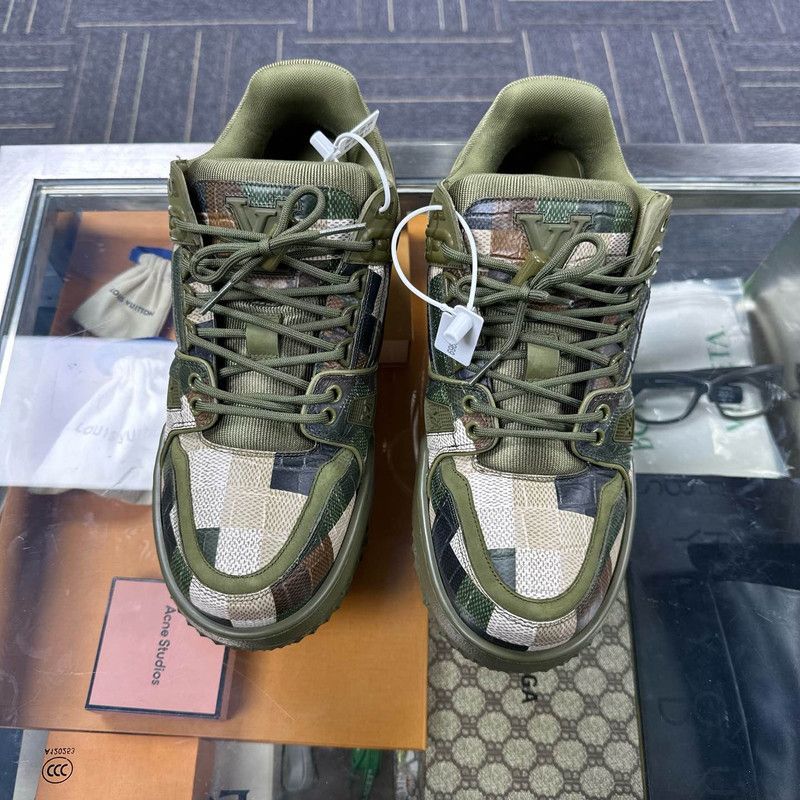 Louis Vuitton Louis Vuitton Trainer Maxi Leather Sneakers 0079 Size US 9 / EU 42 - 2 Thumbnail