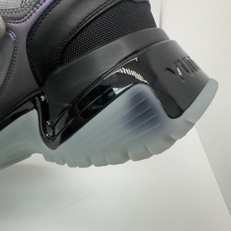 Louis Vuitton Louis Vuitton Run Away Pulse Sneakers in Black and Purple 0079 Size US 7 / EU 40 - 7 Thumbnail