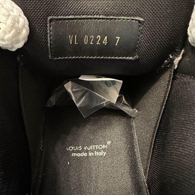 Louis Vuitton Louis Vuitton Trainer Maxi Black and White Sneakers 0079 Size US 8 / EU 41 - 5 Thumbnail