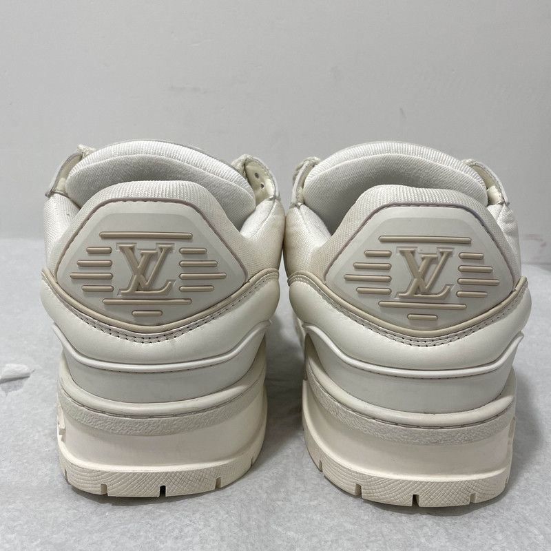 Louis Vuitton Louis Vuitton Trainer Maxi Low Sneakers for Men 0079 Size US 10.5 / EU 43-44 - 3 Thumbnail