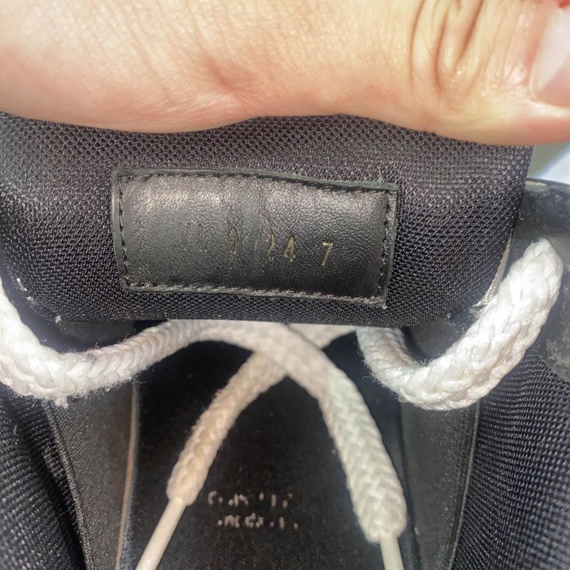 Louis Vuitton Louis Vuitton Trainer Maxi Low-Top Sneakers 0079 Size US 8 / EU 41 - 5 Thumbnail