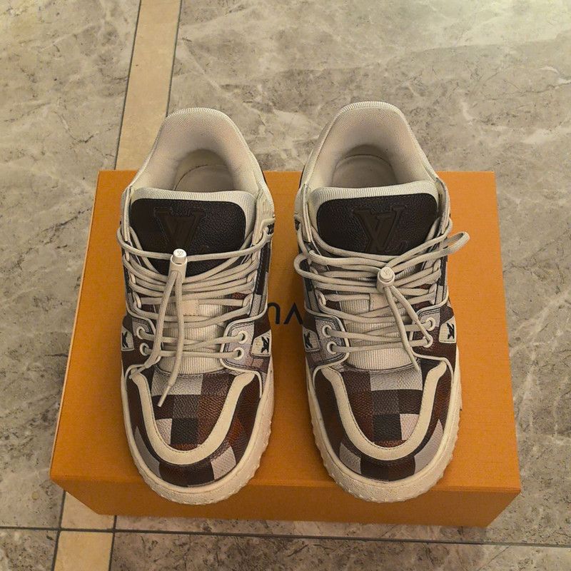 Louis Vuitton Louis Vuitton Trainer Maxi Leather Low-Top Sneakers 0079 Size US 9.5 / EU 42-43 - 2 Thumbnail