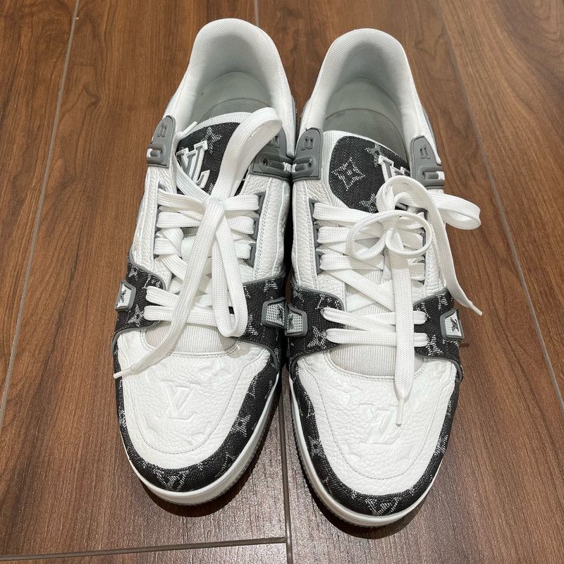 Louis Vuitton Louis Vuitton Low-Top Trainer Sneakers in Gray 0079 Size US 14 / EU 47 - 6 Thumbnail