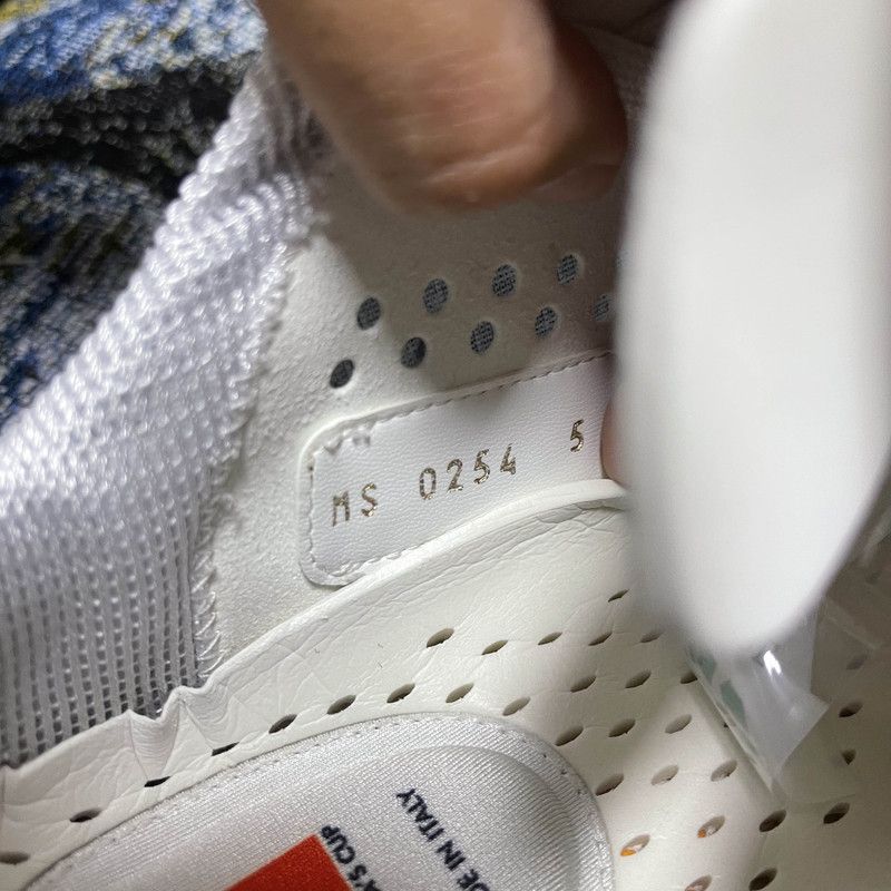 Louis Vuitton Louis Vuitton Trainer Low-Top Sneakers Blue and White 0079 Size US 8 / EU 41 - 5 Thumbnail