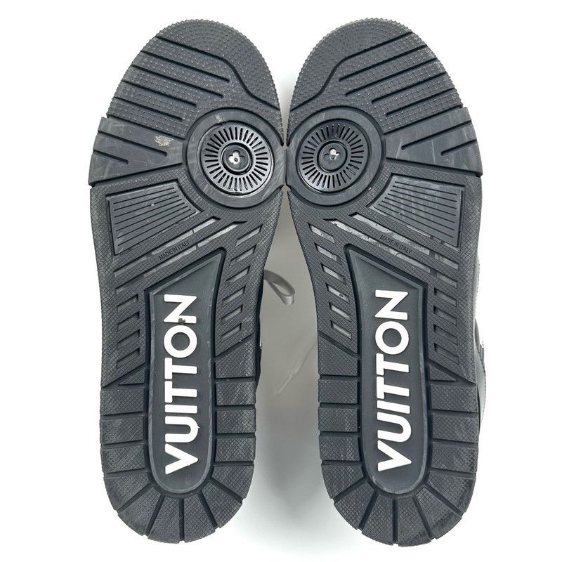 Louis Vuitton Louis Vuitton Trainer Black Leather Low-Top Sneakers 0079 Size US 10.5 / EU 43-44 - 4 Thumbnail