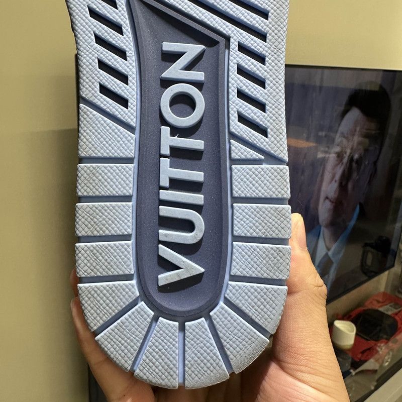 Louis Vuitton Louis Vuitton Blue Denim Low-Top Trainers 0079 Size US 10.5 / EU 43-44 - 14 Thumbnail