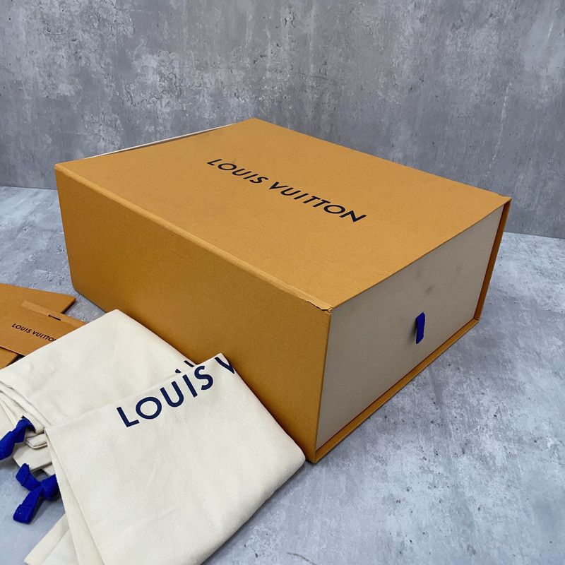 Louis Vuitton Louis Vuitton Black Low-Top Trainer Sneakers 0079 Size US 10.5 / EU 43-44 - 6 Thumbnail