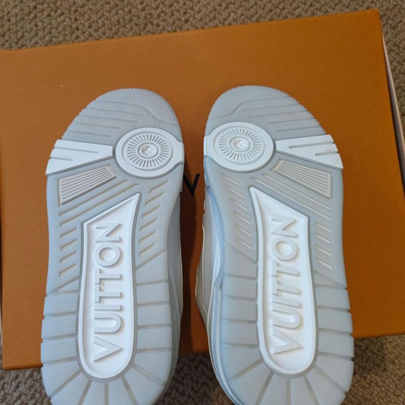 Louis Vuitton Louis Vuitton Trainer White Leather Fashion Sneakers 0079 Size US 5.5 / EU 38 - 4 Thumbnail