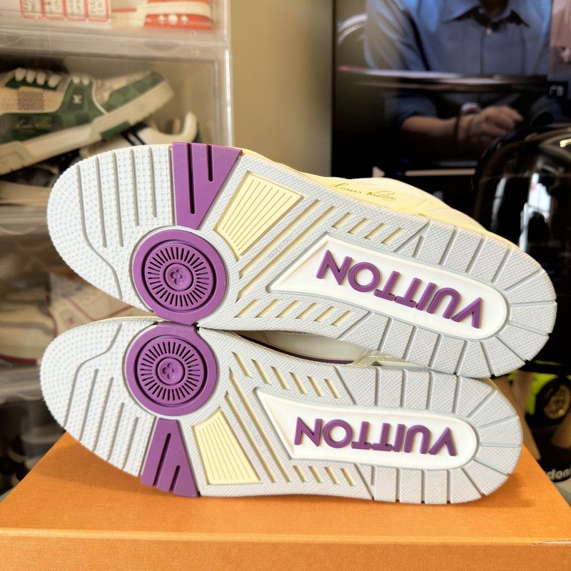 Louis Vuitton Louis Vuitton Trainer White Purple Fashion Sneakers 0079 Size US 10.5 / EU 43-44 - 4 Thumbnail
