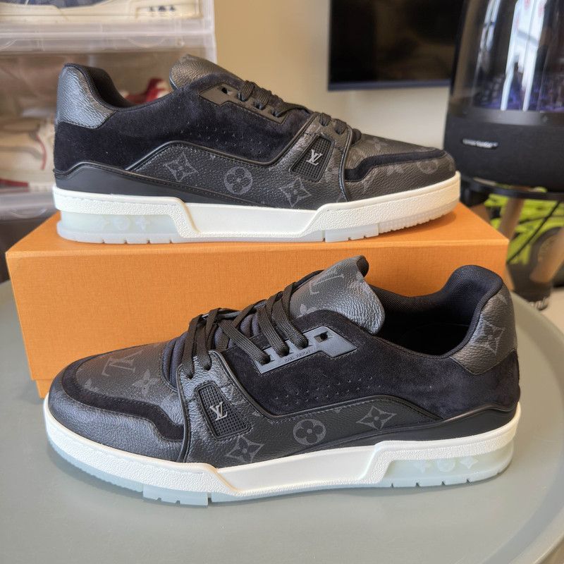 Louis Vuitton Louis Vuitton Stylish Low-top Trainers for Men 0079 Size US 10 / EU 43 - 7 Thumbnail