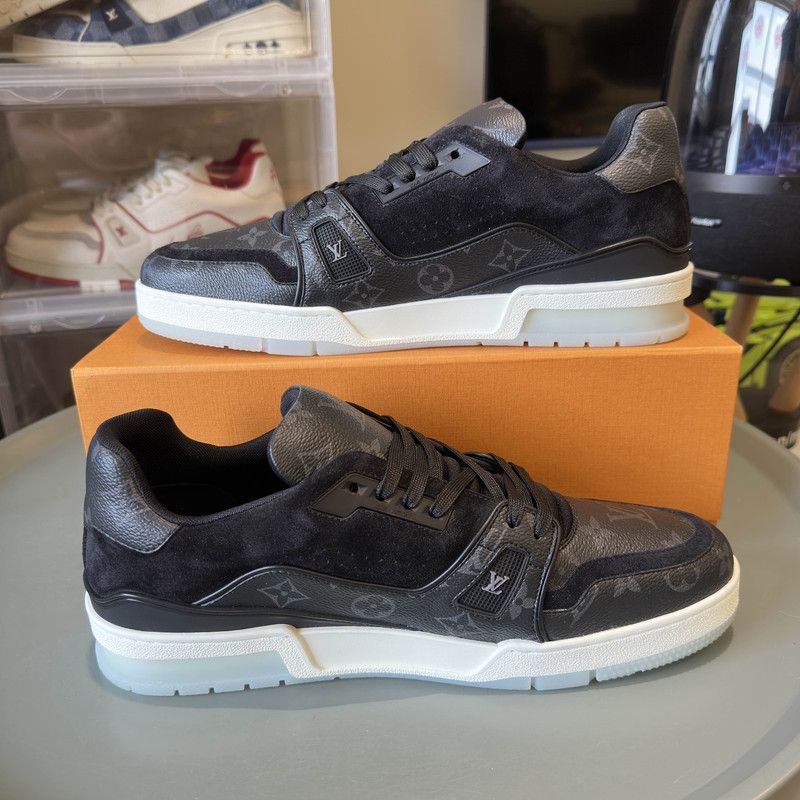 Louis Vuitton Louis Vuitton Stylish Low-top Trainers for Men 0079 Size US 10 / EU 43 - 8 Thumbnail