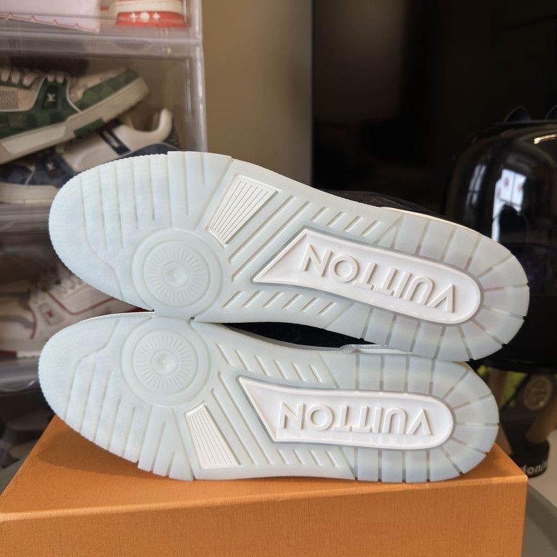 Louis Vuitton Louis Vuitton Stylish Low-top Trainers for Men 0079 Size US 10 / EU 43 - 4 Thumbnail