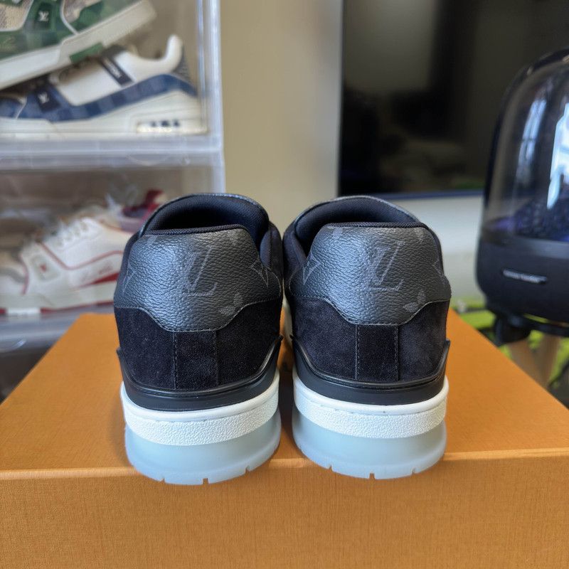 Louis Vuitton Louis Vuitton Stylish Low-top Trainers for Men 0079 Size US 10 / EU 43 - 3 Thumbnail