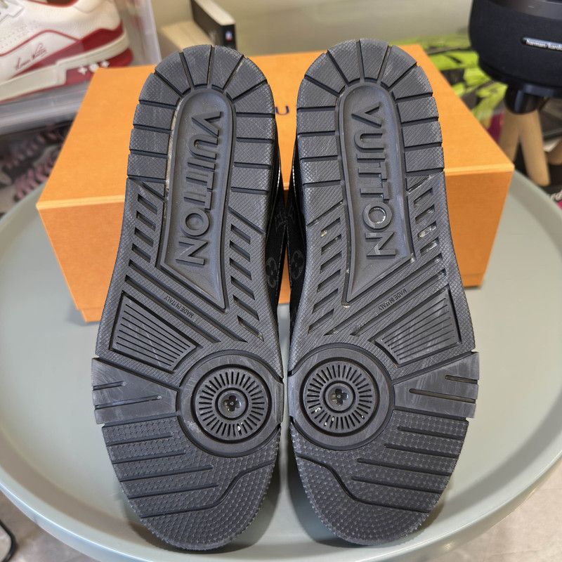 Louis Vuitton Louis Vuitton Monogram Canvas Trainer Sneakers Black 0079 Size US 8 / EU 41 - 4 Thumbnail