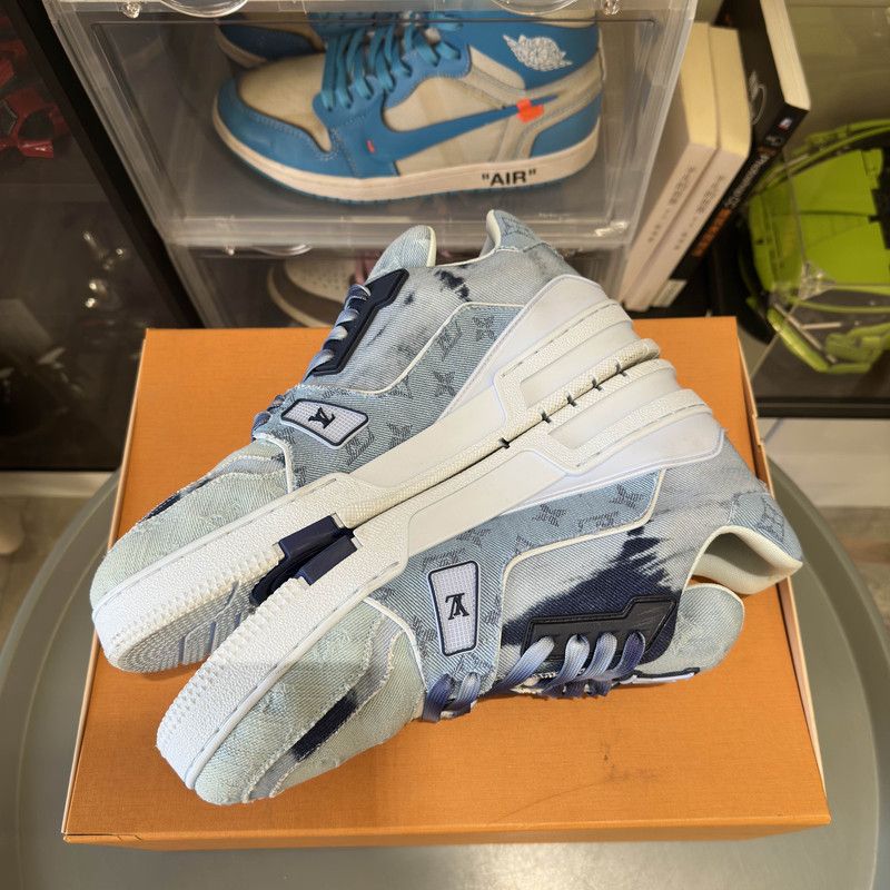 Louis Vuitton Louis Vuitton Denim-Style Trainer Sneakers for Men 0079 Size US 9.5 / EU 42-43 - 10 Thumbnail