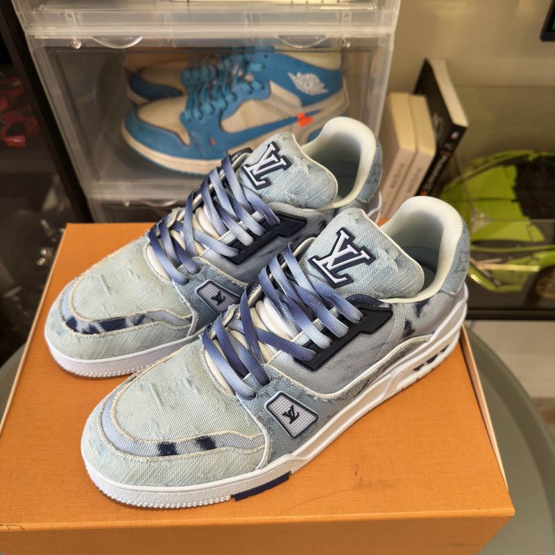 Louis Vuitton Louis Vuitton Denim-Style Trainer Sneakers for Men 0079 Size US 9.5 / EU 42-43 - 9 Thumbnail
