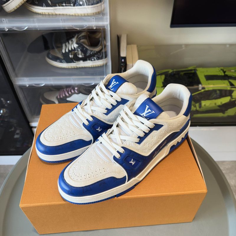 Louis Vuitton Louis Vuitton Blue Leather Low-Top Sneakers 0079 Size US 11 / EU 44 - 10 Thumbnail