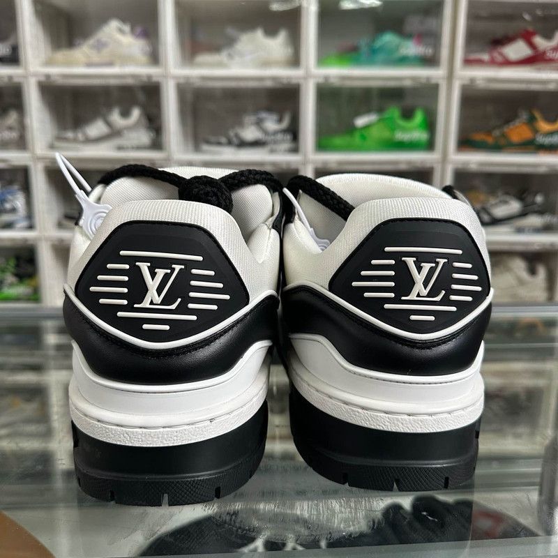 Louis Vuitton Louis Vuitton Trainer Maxi Low-Top Sneakers 0079 Size US 10.5 / EU 43-44 - 3 Thumbnail