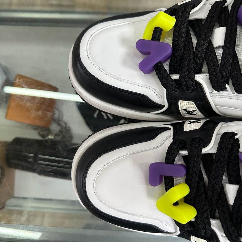Louis Vuitton Louis Vuitton Trainer Maxi Low-Top Sneakers 0079 Size US 10.5 / EU 43-44 - 7 Thumbnail