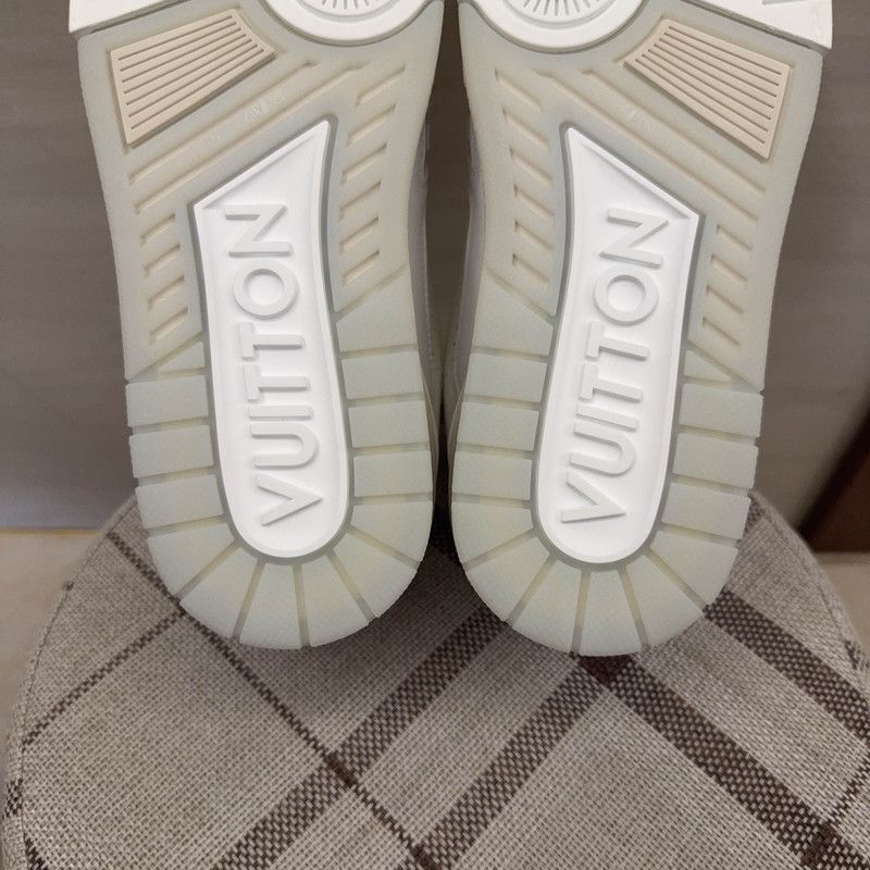Louis Vuitton Louis Vuitton White Low-Top Fashion Sneakers 0079 Size US 6.5 / EU 39-40 - 10 Thumbnail