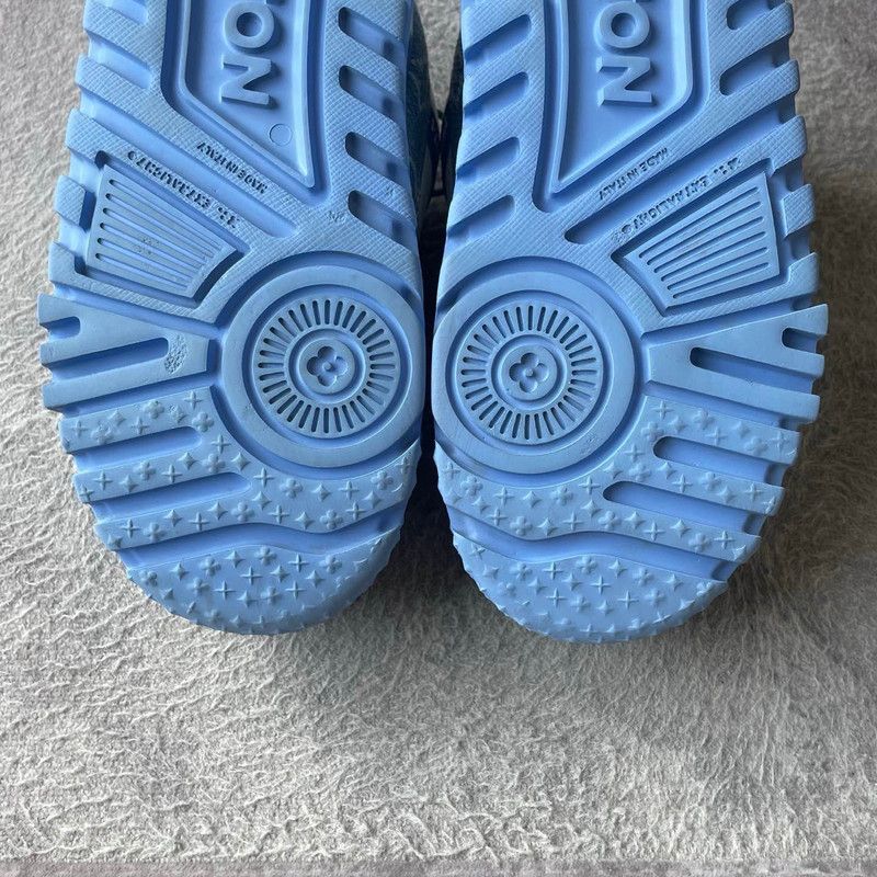 Louis Vuitton Louis Vuitton Trainer Maxi Blue and White Sneakers 0079 Size US 7.5 / EU 40-41 - 7 Thumbnail
