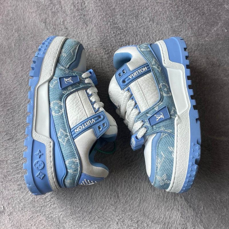 Louis Vuitton Louis Vuitton Trainer Maxi Blue and White Sneakers 0079 Size US 7.5 / EU 40-41 - 8 Thumbnail