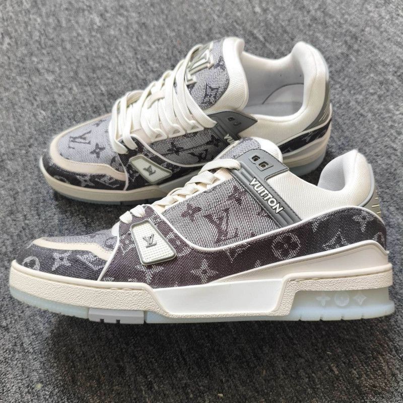 Louis Vuitton Louis Vuitton Trainer Low Top Sneakers in Black and White 0079 Size US 8 / EU 41 - 6 Thumbnail