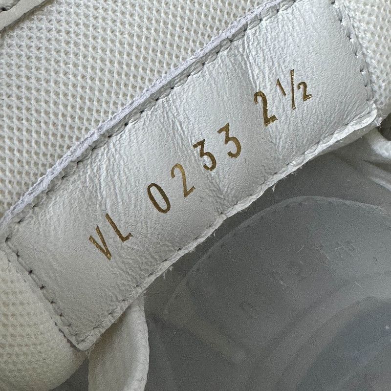 Louis Vuitton Louis Vuitton Trainer Low Top Fashion Sneakers 0079 Size US 6.5 / EU 39-40 - 5 Thumbnail