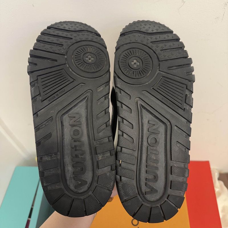 Louis Vuitton Louis Vuitton Trainer Maxi Black and White Sneakers 0079 Size US 8.5 / EU 41-42 - 4 Thumbnail
