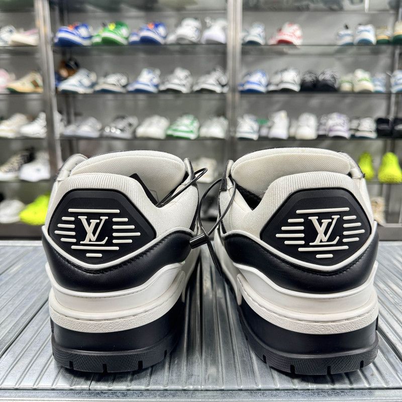 Louis Vuitton Louis Vuitton Trainer Maxi Sneakers in White and Black 0079 Size US 9.5 / EU 42-43 - 3 Thumbnail