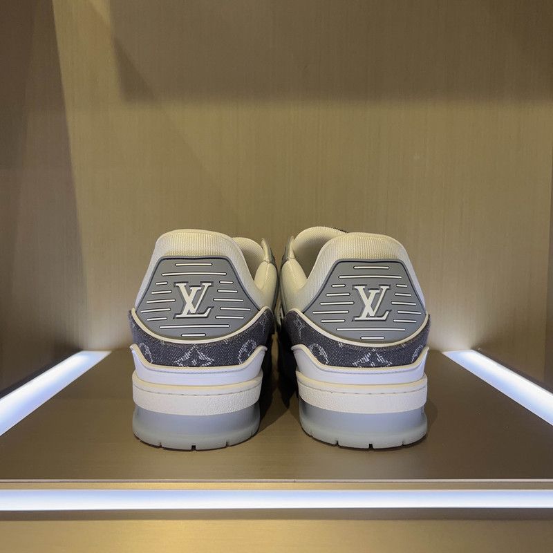 Louis Vuitton Louis Vuitton Trainer Black and White Low-top Sneakers 0079 Size US 9 / EU 42 - 3 Thumbnail