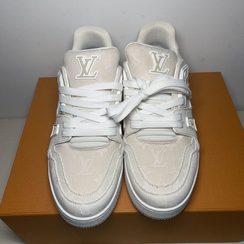 Louis Vuitton Louis Vuitton Low-Top Trainer Sneakers for Men 0079 Size US 9.5 / EU 42-43 - 2 Thumbnail