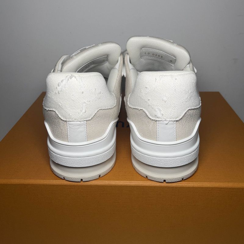 Louis Vuitton Louis Vuitton Low-Top Trainer Sneakers for Men 0079 Size US 9.5 / EU 42-43 - 3 Thumbnail