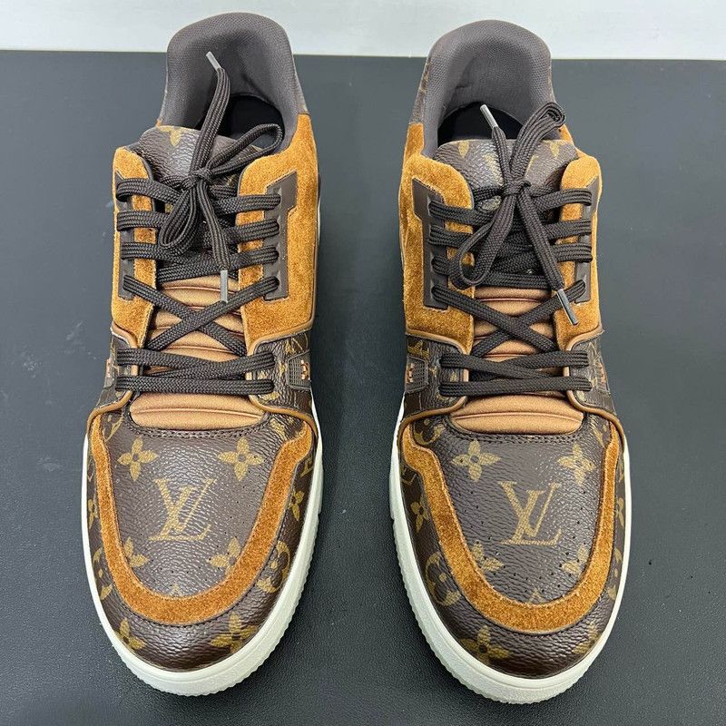 Louis Vuitton Louis Vuitton Stylish Low-Top Trainer Sneakers 0079 Size US 9.5 / EU 42-43 - 2 Thumbnail