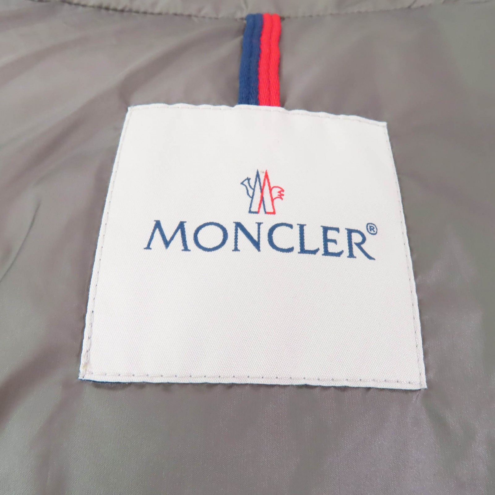 Moncler Moncler Moncler HERMIFUR Nylon Down Coat Others Outerwear HERMIFUR Size ONE SIZE - 9 Thumbnail