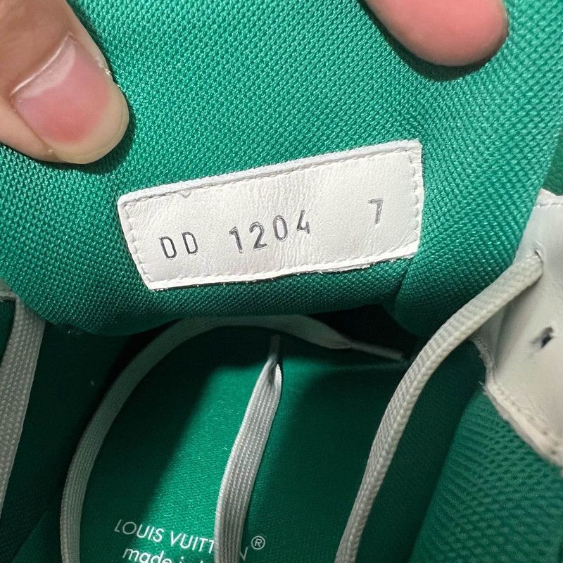 Louis Vuitton Louis Vuitton Trainer Low Top Sneakers in Green 0079 Size US 8 / EU 41 - 5 Thumbnail