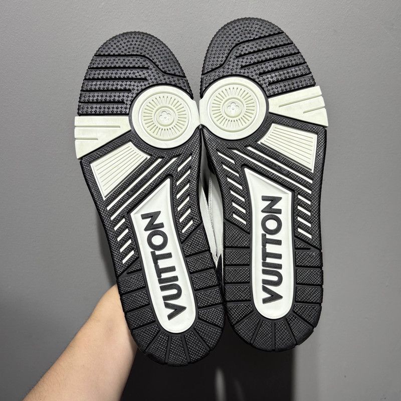 Louis Vuitton Louis Vuitton Trainer Leather Low-Top Sneakers 0079 Size US 8 / EU 41 - 4 Thumbnail