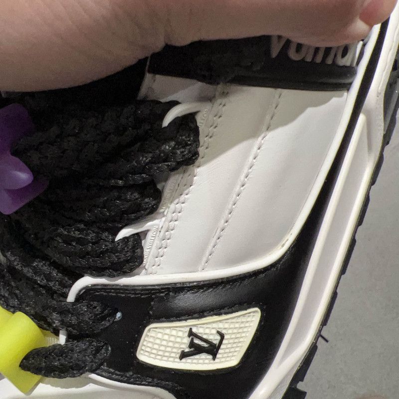 Louis Vuitton Louis Vuitton Trainer Maxi Low Top Sneakers 0079 Size US 9.5 / EU 42-43 - 8 Thumbnail