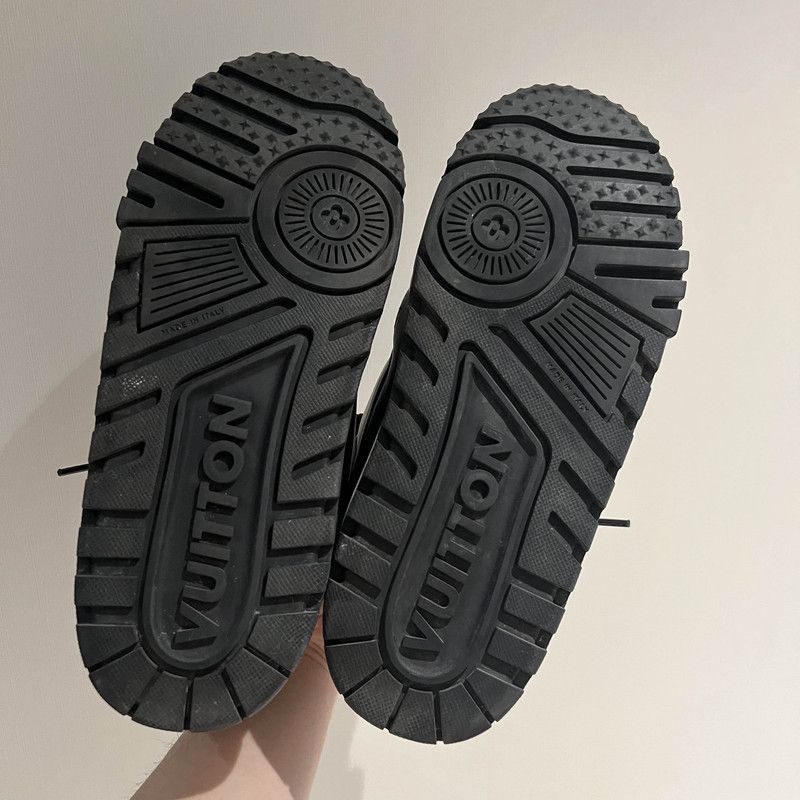 Louis Vuitton Louis Vuitton Trainer Maxi Low Top Sneakers 0079 Size US 9.5 / EU 42-43 - 4 Thumbnail