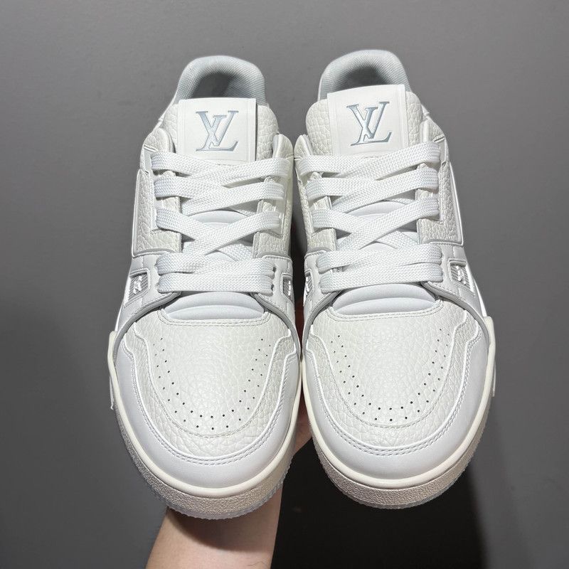 Louis Vuitton Louis Vuitton Trainer Low-Top Sneakers in White 0079 Size US 7.5 / EU 40-41 - 2 Thumbnail