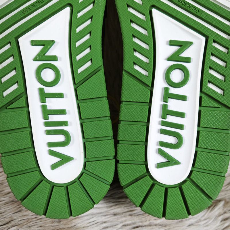 Louis Vuitton Louis Vuitton Green and White Trainer Sneakers 0079 Size US 9.5 / EU 42-43 - 10 Thumbnail