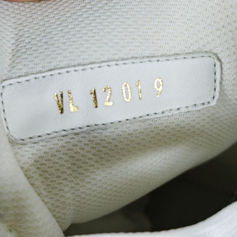 Louis Vuitton Louis Vuitton Green and White Trainer Sneakers 0079 Size US 9.5 / EU 42-43 - 5 Thumbnail