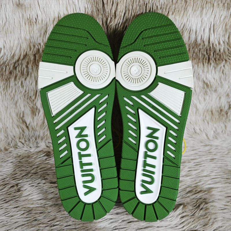 Louis Vuitton Louis Vuitton Green and White Trainer Sneakers 0079 Size US 9.5 / EU 42-43 - 4 Thumbnail