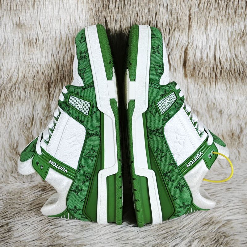 Louis Vuitton Louis Vuitton Green and White Trainer Sneakers 0079 Size US 9.5 / EU 42-43 - 7 Thumbnail