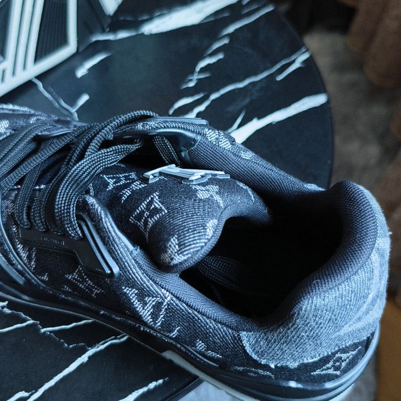 Louis Vuitton Louis Vuitton Denim Trainer Low-Top Sneakers 0079 Size US 10.5 / EU 43-44 - 9 Thumbnail