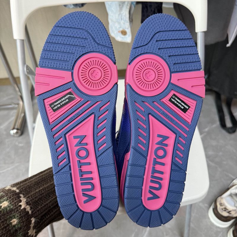 Louis Vuitton Louis Vuitton Stylish Low-top Trainer Sneakers 0079 Size US 8 / EU 41 - 4 Thumbnail